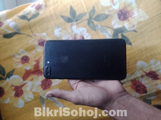 IPhone 7Plus (3gb 128 gb)